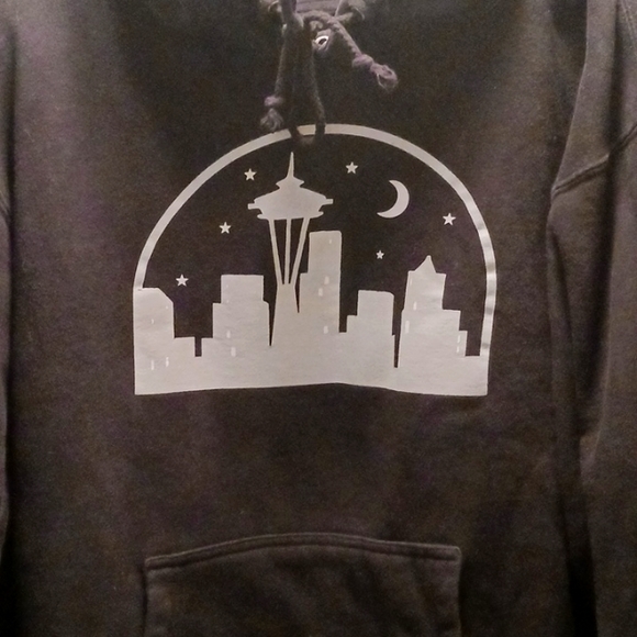 Casual Industrees Seattle hoodie - Picture 2 of 5
